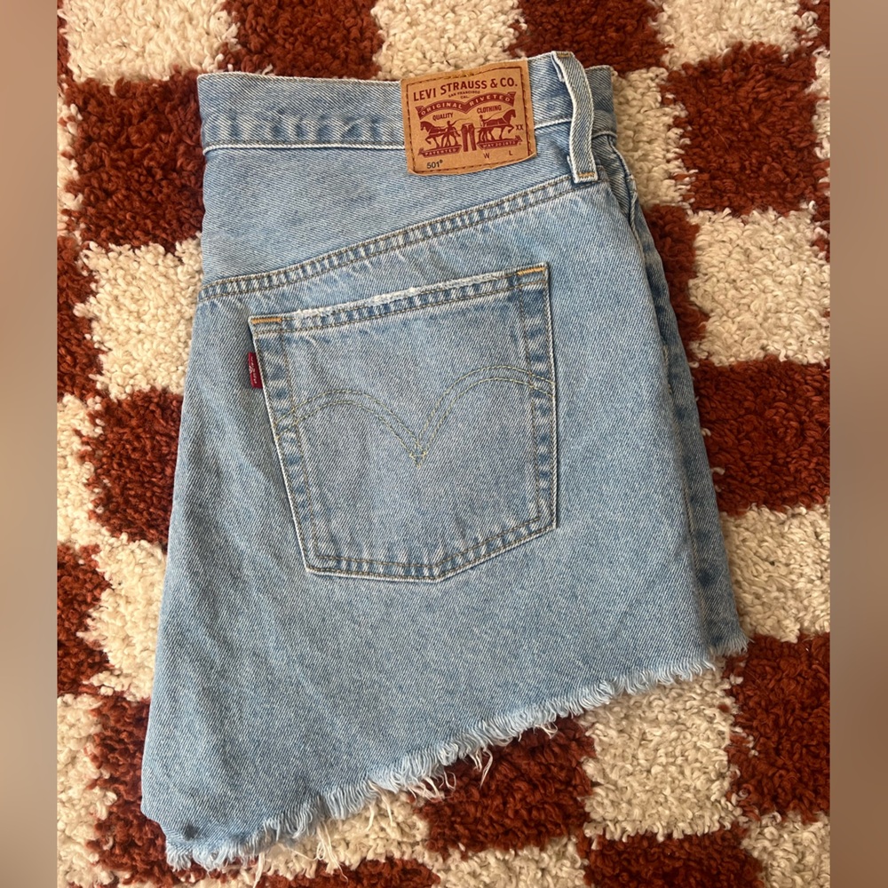 501 Levis Women’s Shorts